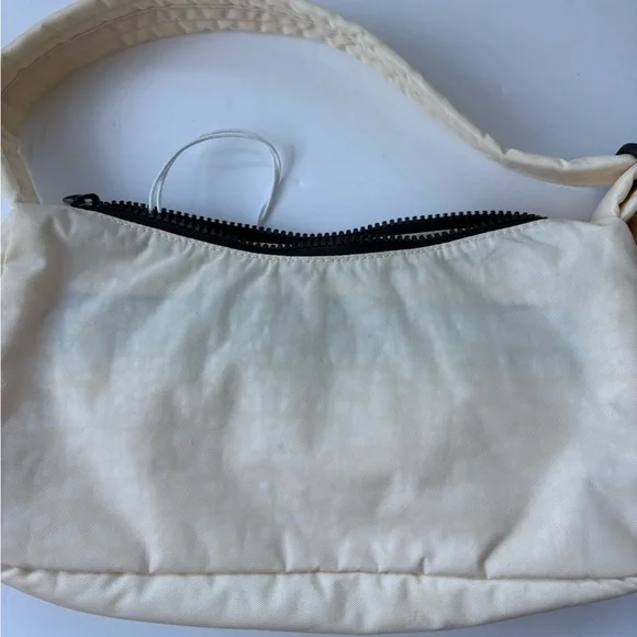 NWT BAGGU Cargo Nylon Shoulder Bag - Ivory - Picture 10 of 13